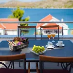 Gulin Apartment